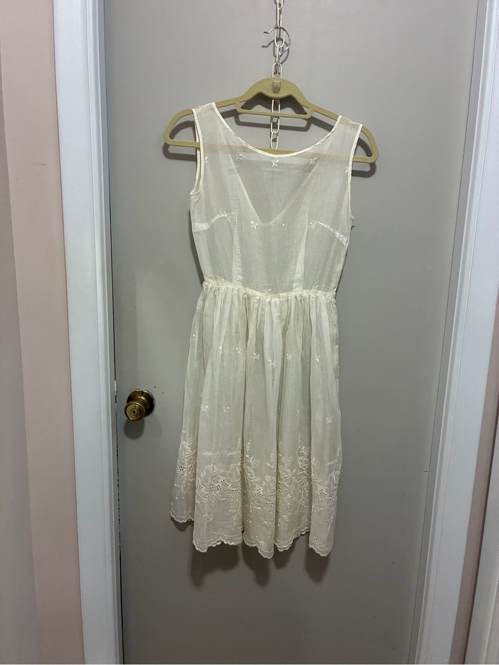 Vintage Cream Embroidered Sleeveless Women's Dress